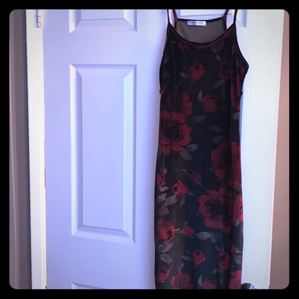 Velvet bodycon flower dress
